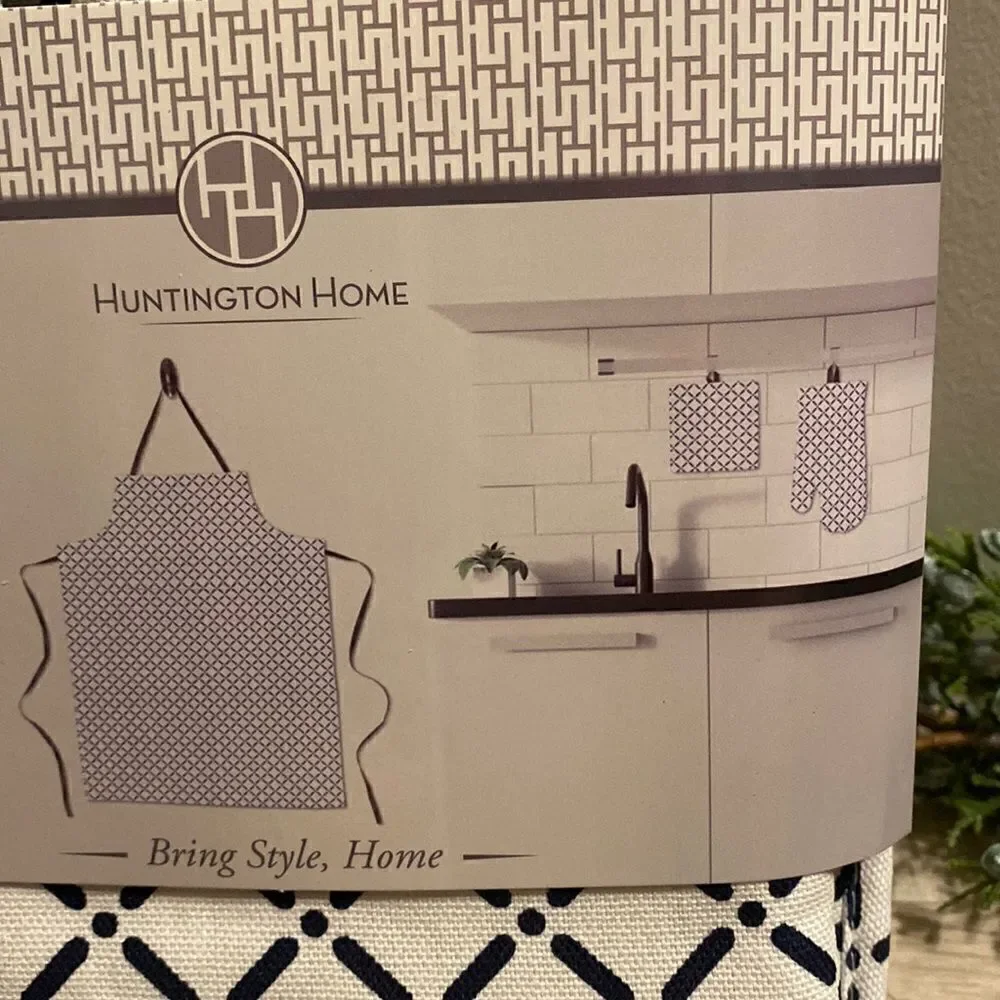 Huntington Home 3 Piece Apron Potholder Set
